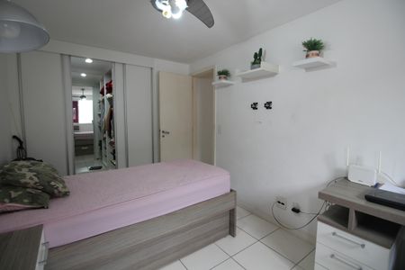 Casa de condomínio à venda com 166m², 4 quartos e 2 vagasQuarto 3