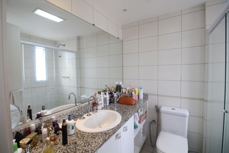 Casa de condomínio à venda com 166m², 4 quartos e 2 vagasQuarto 4 - Suíte