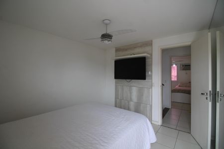 Casa de condomínio à venda com 166m², 4 quartos e 2 vagasQuarto 4