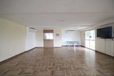 Casa de condomínio à venda com 166m², 4 quartos e 2 vagasÁrea Comum - Salão de Festas