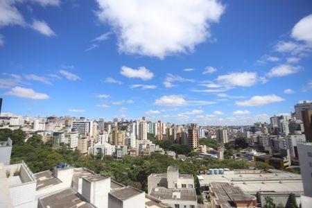 Apartamento à venda com 142m², 2 quartos e 3 vagasCobertura