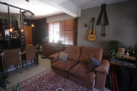 Apartamento à venda com 142m², 2 quartos e 3 vagasSala