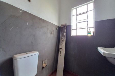 Casa à venda com 189m², 4 quartos e 2 vagasBanheiro