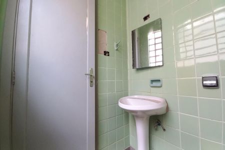 Casa à venda com 189m², 4 quartos e 2 vagasBanheiro