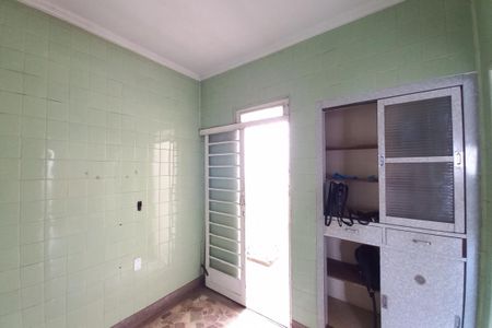 Casa à venda com 189m², 4 quartos e 2 vagasCozinha 