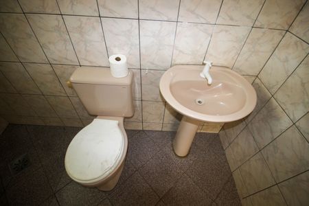 Casa para alugar com 300m², 4 quartos e 2 vagasBanheiro da Edícula 1