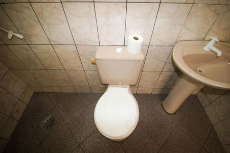 Casa para alugar com 300m², 4 quartos e 2 vagasBanheiro da Edícula 1