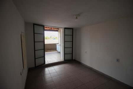 Quarto de casa para alugar com 2 quartos, 300m² em Vila Haro, Sorocaba