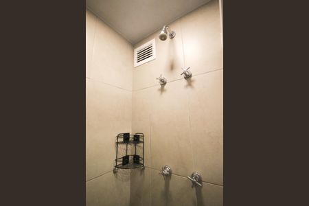 Banheiro de kitnet/studio à venda com 1 quarto, 30m² em Vila Olímpia, São Paulo