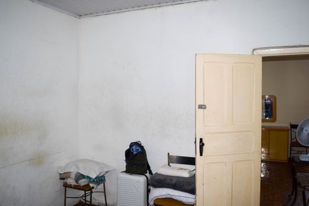 Casa à venda com 300m², 2 quartos e 2 vagasQuarto