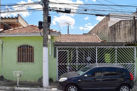 Casa à venda com 300m², 2 quartos e 2 vagasFachada