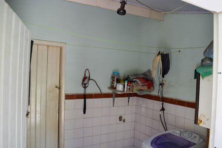 Casa à venda com 300m², 2 quartos e 2 vagasÁrea de Serviço