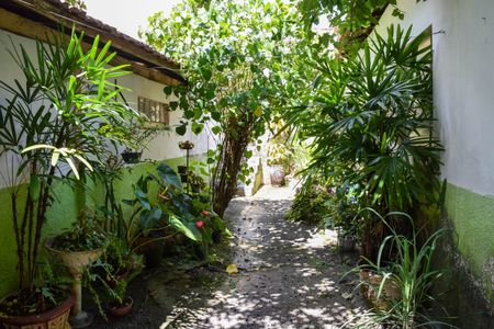 Casa à venda com 300m², 2 quartos e 2 vagasQuintal