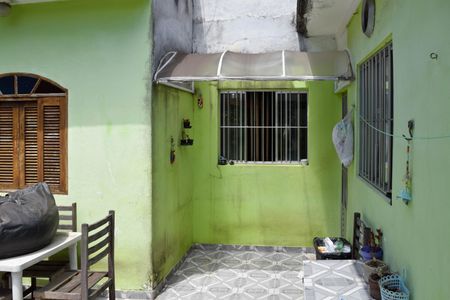 Casa à venda com 300m², 2 quartos e 2 vagasQuintal