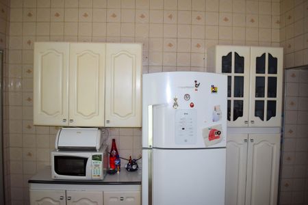 Casa à venda com 300m², 2 quartos e 2 vagasCozinha