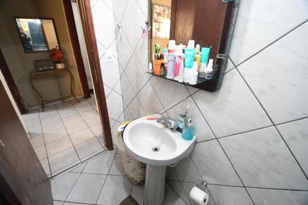 Casa para alugar com 169m², 3 quartos e 3 vagasBanheiro 2