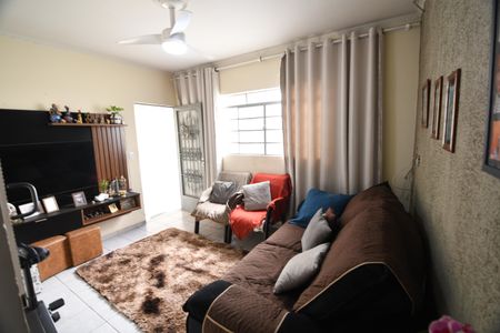 Casa para alugar com 169m², 3 quartos e 3 vagasSala