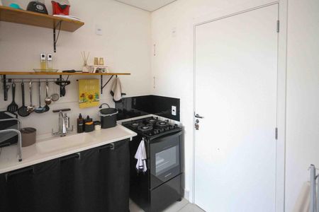 Apartamento para alugar com 32m², 2 quartos e sem vaga Apartamento para alugar com 32m², 2 quartos e sem vagaCozinha e Área de Serviço