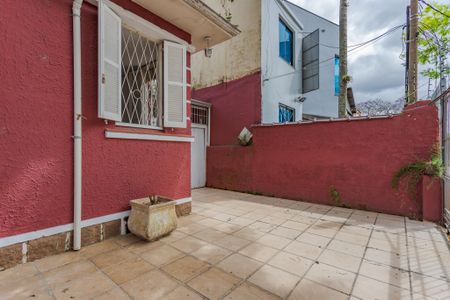 Casa à venda com 59m², 2 quartos e sem vaga Casa à venda com 59m², 2 quartos e sem vagaQuintal