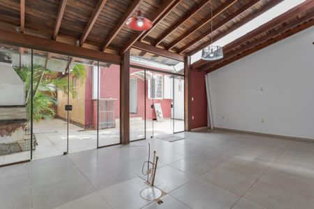 Casa à venda com 59m², 2 quartos e sem vaga Casa à venda com 59m², 2 quartos e sem vagaCozinha