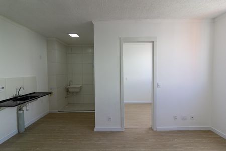 Sala de apartamento para alugar com 2 quartos, 34m² em Usina Piratininga, São Paulo