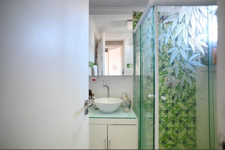 Apartamento à venda com 52m², 2 quartos e 1 vaga Apartamento à venda com 52m², 2 quartos e 1 vagaBanheiro