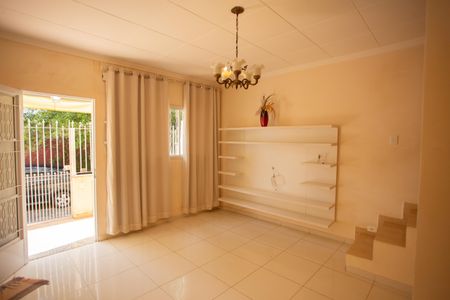 SALA de casa à venda com 2 quartos, 180m² em Santana, São Paulo