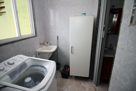 Casa à venda com 400m², 4 quartos e 1 vagaÁrea de Serviço 2