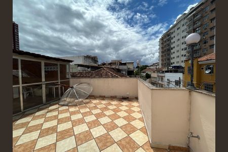 Casa à venda com 145m², 4 quartos e 1 vagaTerraço