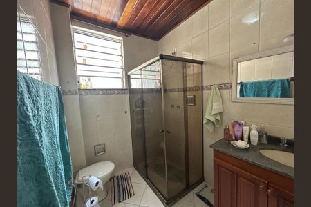 Casa à venda com 145m², 4 quartos e 1 vagaBanheiro 1