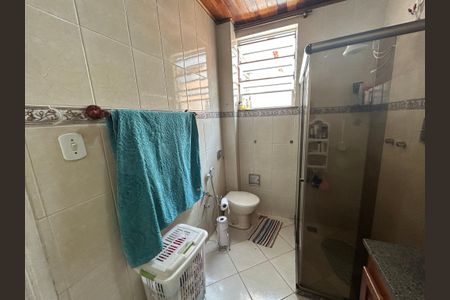 Casa à venda com 145m², 4 quartos e 1 vagaBanheiro 1