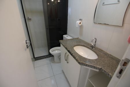 Apartamento à venda com 68m², 3 quartos e 1 vagaBanheiro Social