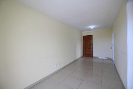 Sala de apartamento à venda com 3 quartos, 68m² em Taquara, Rio de Janeiro