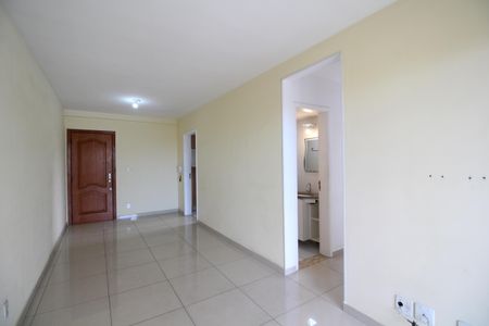 Sala de apartamento à venda com 3 quartos, 68m² em Taquara, Rio de Janeiro