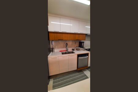 Apartamento à venda com 91m², 2 quartos e 2 vagasCozinha