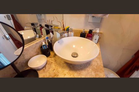 Apartamento à venda com 91m², 2 quartos e 2 vagasBanheiro da Suíte 2