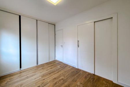 Apartamento à venda com 87m², 3 quartos e 2 vagas Apartamento à venda com 87m², 3 quartos e 2 vagasQuarto 1 - Suíte