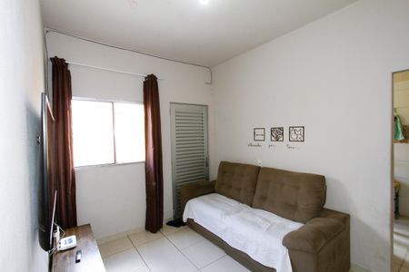 Casa para alugar com 65m², 2 quartos e sem vagaSala