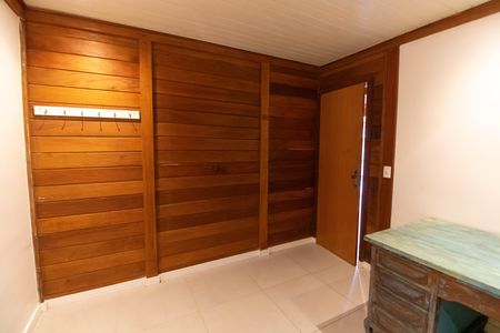 Quarto 1 de casa à venda com 3 quartos, 200m² em Piratininga, Niterói