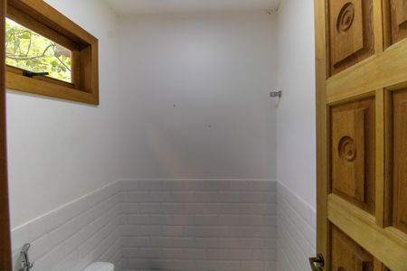 Lavabo de casa à venda com 3 quartos, 200m² em Piratininga, Niterói