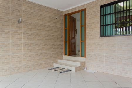 Casa à venda com 150m², 2 quartos e 2 vagas Casa à venda com 150m², 2 quartos e 2 vagasGaragem