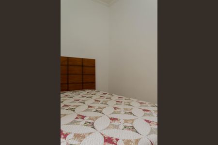 Casa à venda com 150m², 2 quartos e 2 vagas Casa à venda com 150m², 2 quartos e 2 vagasQuarto 1