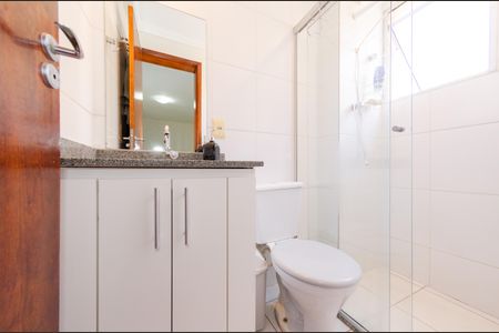 Apartamento à venda com 120m², 2 quartos e 2 vagas Apartamento à venda com 120m², 2 quartos e 2 vagasBanheiro 2