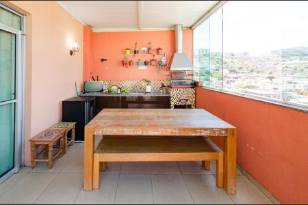 Apartamento à venda com 120m², 2 quartos e 2 vagas Apartamento à venda com 120m², 2 quartos e 2 vagasÁrea gourmet