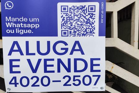 Casa à venda com 85m², 2 quartos e 3 vagas Casa à venda com 85m², 2 quartos e 3 vagasFachada