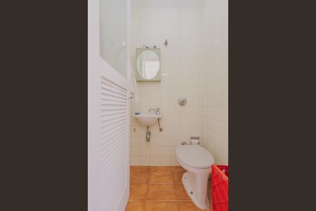 Apartamento à venda com 150m², 3 quartos e 1 vagaÁrea de Serviço - Banheiro