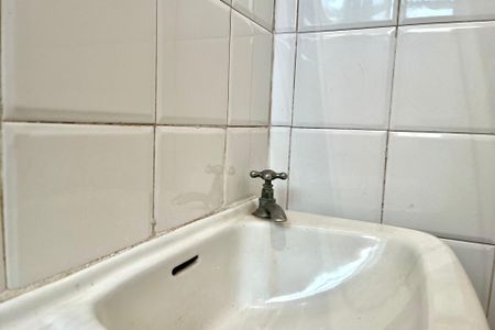 Casa à venda com 219m², 3 quartos e 2 vagasBanheiro de serviço