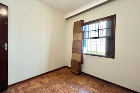 Casa à venda com 219m², 3 quartos e 2 vagasQuarto 3