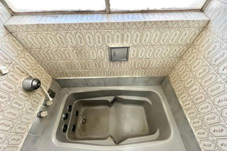 Casa à venda com 219m², 3 quartos e 2 vagasBanheiro Corredor