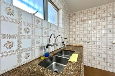 Casa à venda com 219m², 3 quartos e 2 vagasCozinha